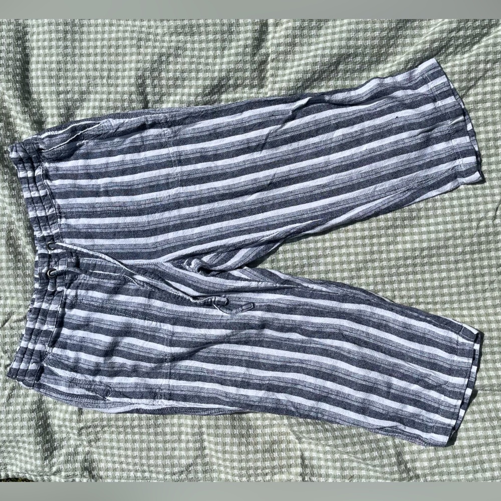 Vintage Linen Striped Capri Pants